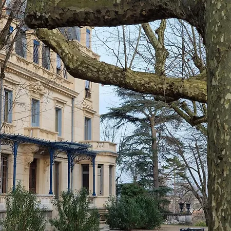 Hotel-musee Bagatelle *