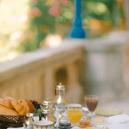 Hotel-musee Bagatelle B&B