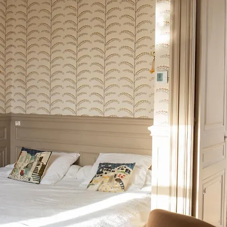 Hotel-musee Bagatelle B&B